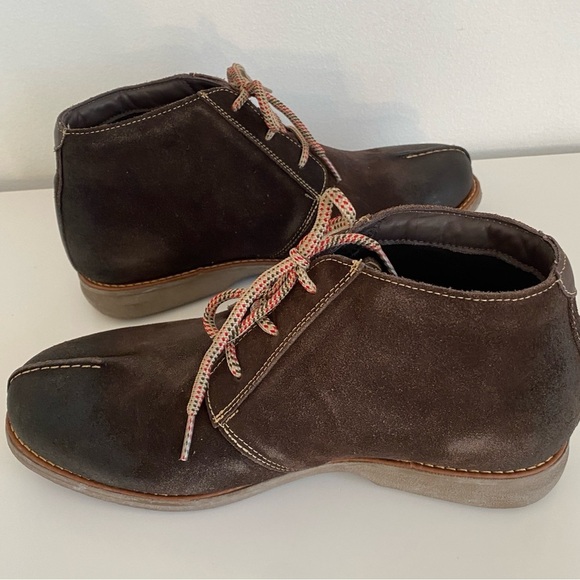 Sandro Moscoloni  Patrick 3 Eyelet Center Seam Demi Chukka Boot size 9